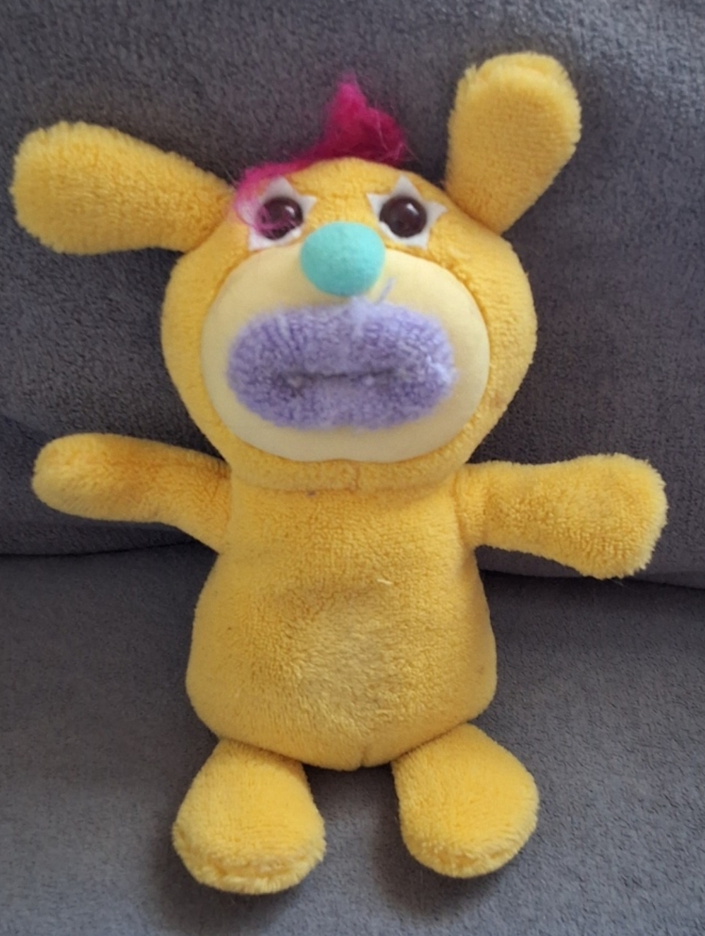 Fisher-Price Sing-a-ma-jig Yellow Plush Toy Pink Hair Purple Lips Works!